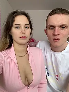 Snapshot of AlisaNikita2 chatting on February 2026 06:01:02 AM AlisaNikita2 online show from February 2026 06:01:02 AM