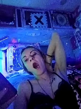 Snapshot of issyamazin chatting on March 2026 03:00:02 AM issyamazin online show from March 2026 03:00:02 AM