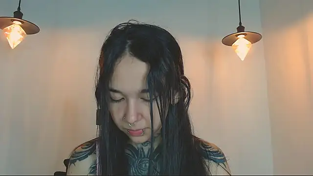 Snapshot of alien_eyes09 chatting on March 2026 02:06:01 AM alien eyes09 online show from March 2026 02:06:01 AM