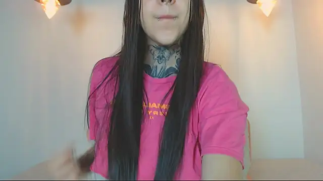 Snapshot of alien_eyes09 chatting on March 2026 01:55:01 AM alien eyes09 online show from March 2026 01:55:01 AM