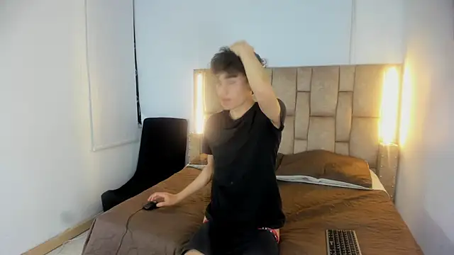 Noir Sebas online show from March 2026 03:03:02 AM