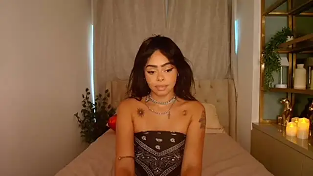 Pauline Clark online show from February 2026 08:04:02 PM