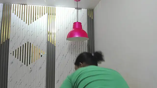 SaraaLopeez online show from March 2026 07:42:01 PM