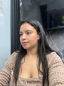 Snapshot of Miss_Bella_Flame chatting on April 2026 09:50:02 PM Miss Bella Flame online show from April 2026 09:50:02 PM