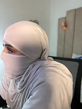 Snapshot of rashaaa_ chatting on April 2026 01:38:02 AM rashaaa online show from April 2026 01:38:02 AM