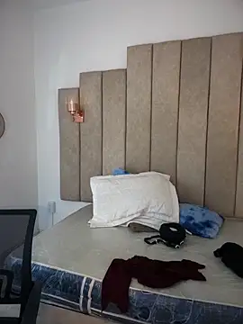 Snapshot of rashaaa_ chatting on April 2026 04:04:02 AM rashaaa online show from April 2026 04:04:02 AM