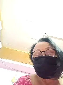 Hot-Mou11 online show from March 2026 01:07:02 PM