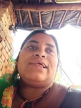 Snapshot of RASIYAN_RANI chatting on February 2026 05:25:02 AM RASIYAN RANI online show from February 2026 05:25:02 AM