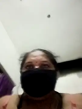 Snapshot of RASIYAN_RANI chatting on May 2026 03:18:02 PM RASIYAN RANI online show from May 2026 03:18:02 PM