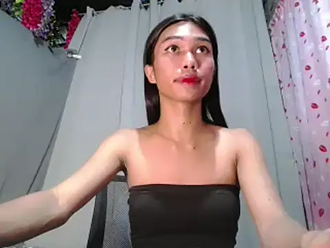 Snapshot of katrina_bigcock69 chatting on May 2026 12:11:01 PM katrina bigcock69 online show from May 2026 12:11:01 PM