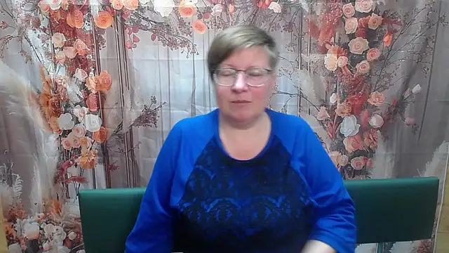 Snapshot of RadaChudna chatting on May 2026 05:12:02 PM RadaChudna online show from May 2026 05:12:02 PM
