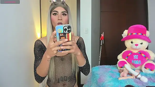 alisoondrean  online show from February 2026 12:38:02 PM