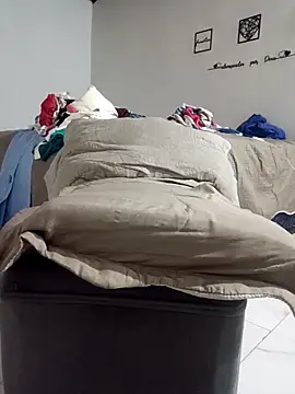 Snapshot of crismanus chatting on March 2026 04:15:02 AM crismanus online show from March 2026 04:15:02 AM