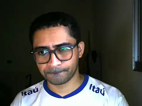 Snapshot of honeybatista chatting on February 2026 11:54:01 AM honeybatista online show from February 2026 11:54:01 AM