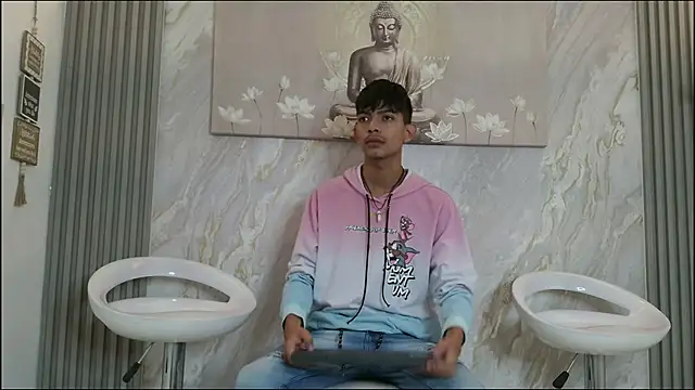 KITTY BOSH online show from April 2026 01:11:01 PM