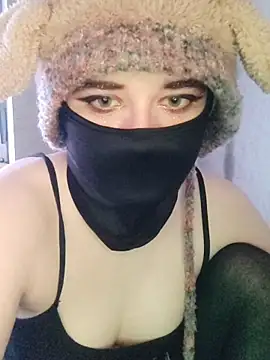 Snapshot of Cutie_Goat chatting on February 2026 12:01:01 PM Cutie Goat online show from February 2026 12:01:01 PM