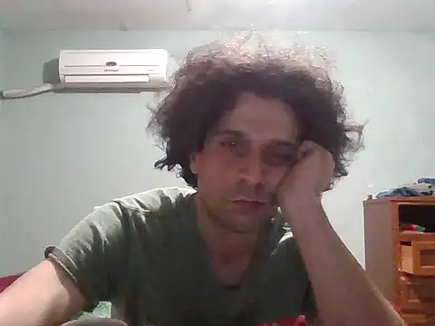 Snapshot of DairyCum chatting on April 2026 03:21:01 PM DairyCum online show from April 2026 03:21:01 PM