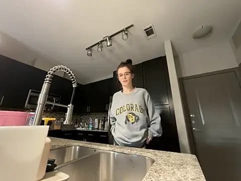 Snapshot of ash10alex chatting on March 2026 03:51:01 PM ash10alex online show from March 2026 03:51:01 PM