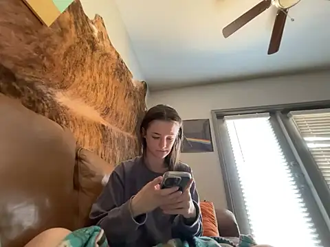 Snapshot of ash10alex chatting on March 2026 06:53:01 PM ash10alex online show from March 2026 06:53:01 PM