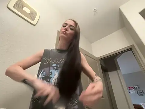 Snapshot of ash10alex chatting on April 2026 08:14:01 PM ash10alex online show from April 2026 08:14:01 PM