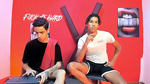 GREEN BOYS online show from February 2026 07:27:01 AM