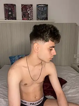 YourFavouriteTwink online show from March 2026 08:05:01 PM