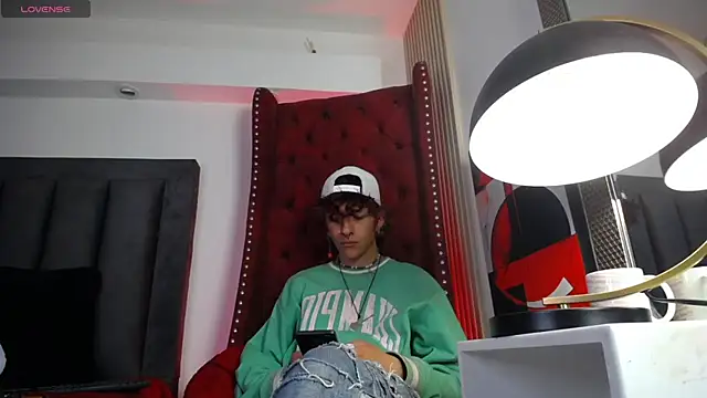 Snapshot of Cain_Dantalion chatting on April 2026 03:33:02 AM Cain Dantalion online show from April 2026 03:33:02 AM