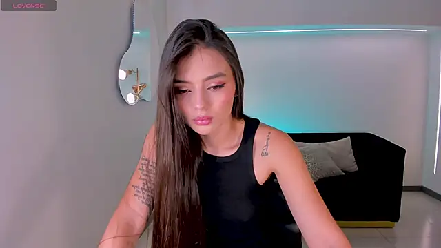 JulietteMoreau online show from February 2026 08:10:01 PM