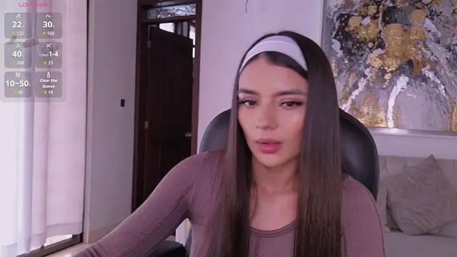JulietteMoreau online show from June 2026 08:03:01 PM
