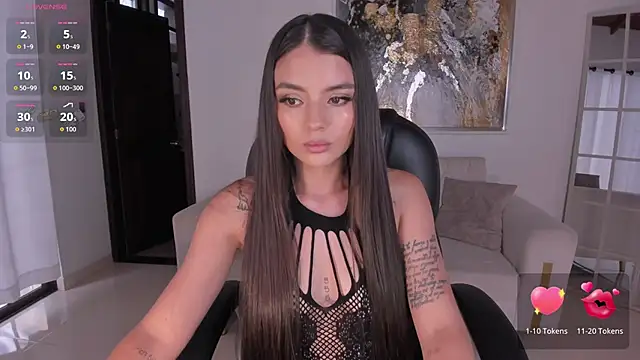 JulietteMoreau online show from June 2026 07:23:01 PM