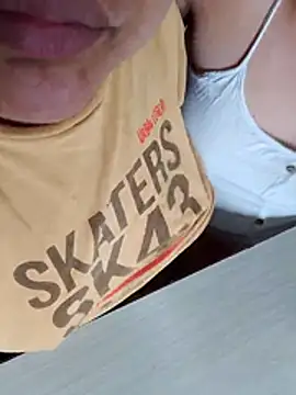 Snapshot of 69_less chatting on April 2026 04:51:01 PM 69 less online show from April 2026 04:51:01 PM