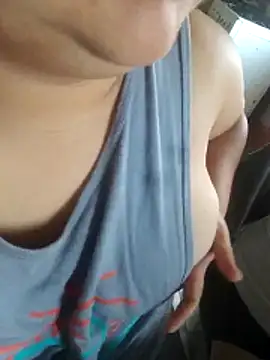 Snapshot of 69_less chatting on April 2026 06:45:01 PM 69 less online show from April 2026 06:45:01 PM