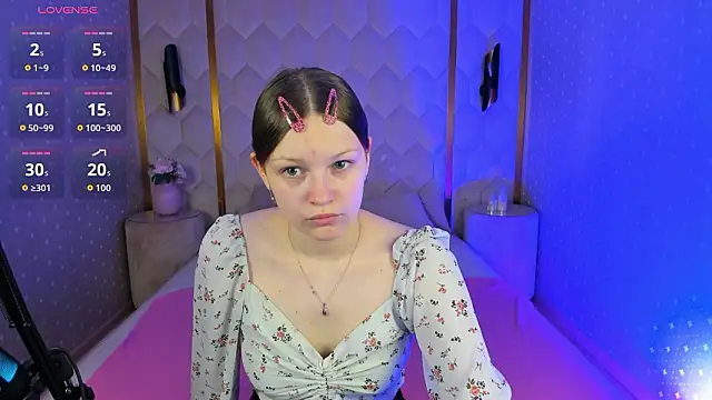 Snapshot of LauraBev chatting on March 2026 05:46:02 AM LauraBev online show from March 2026 05:46:02 AM