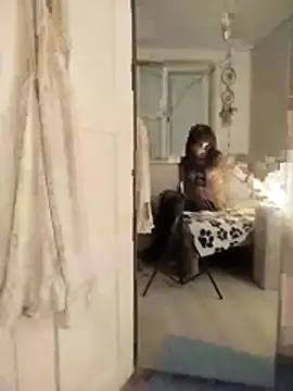 Snapshot of VeraVS chatting on March 2026 05:57:02 PM VeraVS online show from March 2026 05:57:02 PM