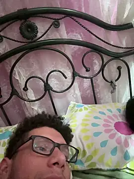 Snapshot of Valentinacouple chatting on March 2026 05:22:01 AM Valentinacouple online show from March 2026 05:22:01 AM