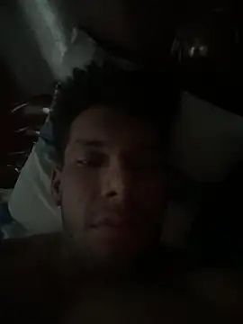 Snapshot of Valentinacouple chatting on March 2026 07:52:02 PM Valentinacouple online show from March 2026 07:52:02 PM