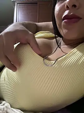 Snapshot of Valentinacouple chatting on March 2026 11:15:01 PM Valentinacouple online show from March 2026 11:15:01 PM