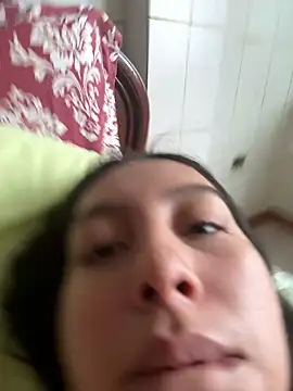 Snapshot of Valentinacouple chatting on March 2026 01:44:02 PM Valentinacouple online show from March 2026 01:44:02 PM