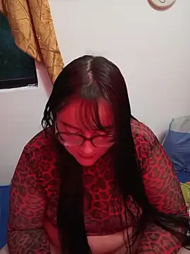 daphneev online show from May 2026 11:12:02 PM