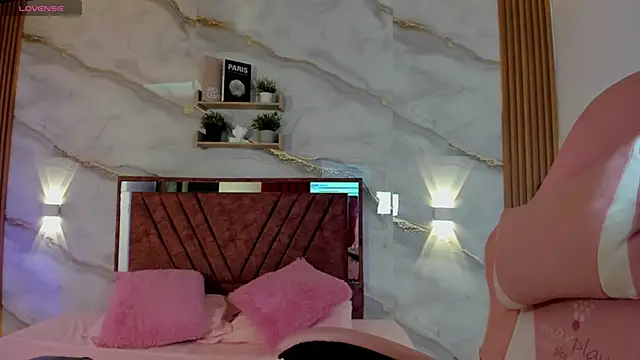 Snapshot of your_whore_Salome chatting on April 2026 06:38:01 PM your whore Salome online show from April 2026 06:38:01 PM