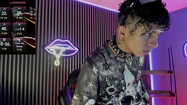 Maximoking26 online show from March 2026 04:13:02 AM