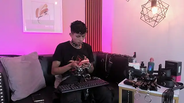 Maximoking26 online show from July 2026 03:35:01 AM