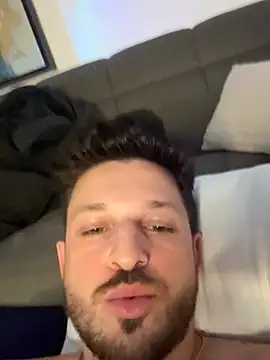 Snapshot of rafapradodxb chatting on February 2026 03:25:02 AM rafapradodxb online show from February 2026 03:25:02 AM