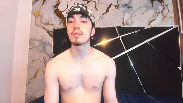 Couple In Heat online show from March 2026 07:39:01 PM