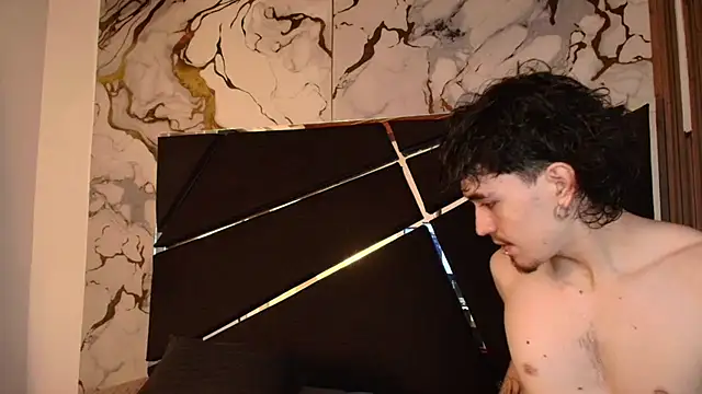 Couple In Heat online show from June 2026 03:20:02 AM