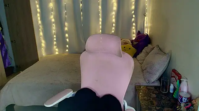 Snapshot of maliciaXpoison chatting on March 2026 12:38:02 AM maliciaXpoison online show from March 2026 12:38:02 AM