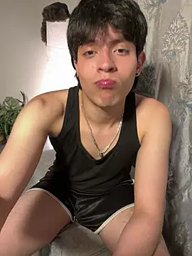 Snapshot of _-Lucky-_ chatting on March 2026 02:04:02 AM -Lucky- online show from March 2026 02:04:02 AM