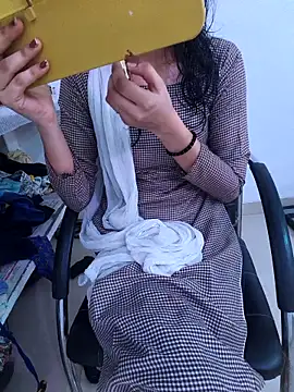 Snapshot of tanzum_khan3202 chatting on April 2026 05:49:02 AM tanzum khan3202 online show from April 2026 05:49:02 AM