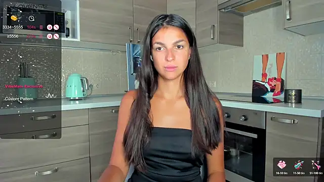 Snapshot of AngelGabe chatting on April 2026 07:31:01 AM AngelGabe online show from April 2026 07:31:01 AM