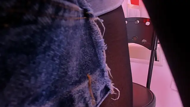 Kendal hot69  online show from February 2026 07:37:01 PM